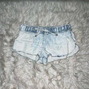 Faded shorts. Size: M